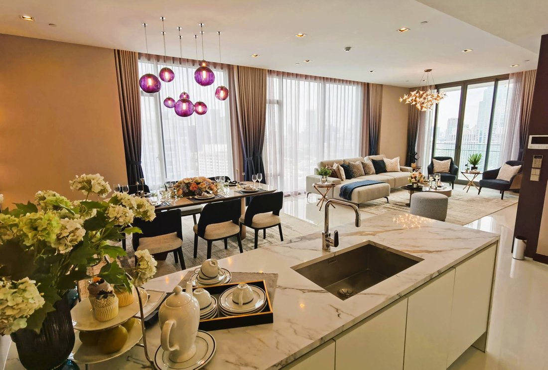 Condo in Khlong Toei, Krung Thep Maha Nakhon, Thailand 1 - 17901740