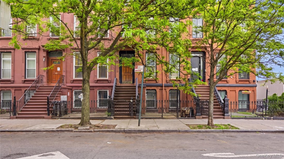 House in New York, New York, United States 4 - 17901673