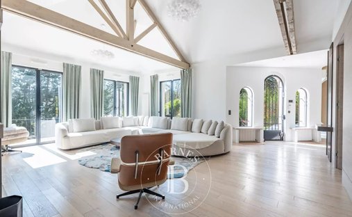 Haus in Gressets-Centre-Garenne-Bechevet, La Celle-Saint-Cloud, Frankreich 1