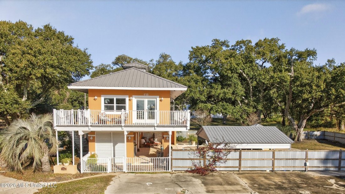 House in Long Beach, Mississippi, United States 1 - 17901990