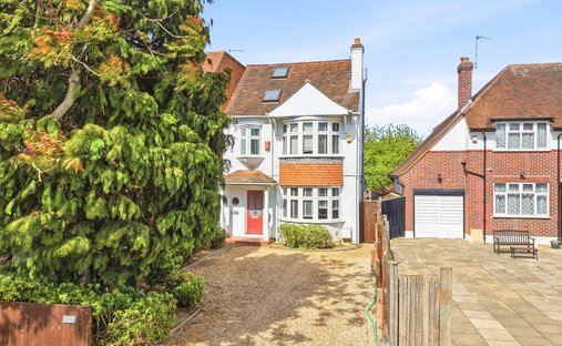 House in Cottenham Park, Merton, England 1