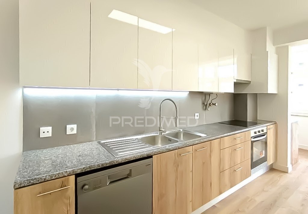 Apartment in Sao Domingos de Benfica, Lisbon, Portugal 2 - 17902149