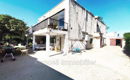 Villa à Le Grau-du-Roi, Occitanie, France 1