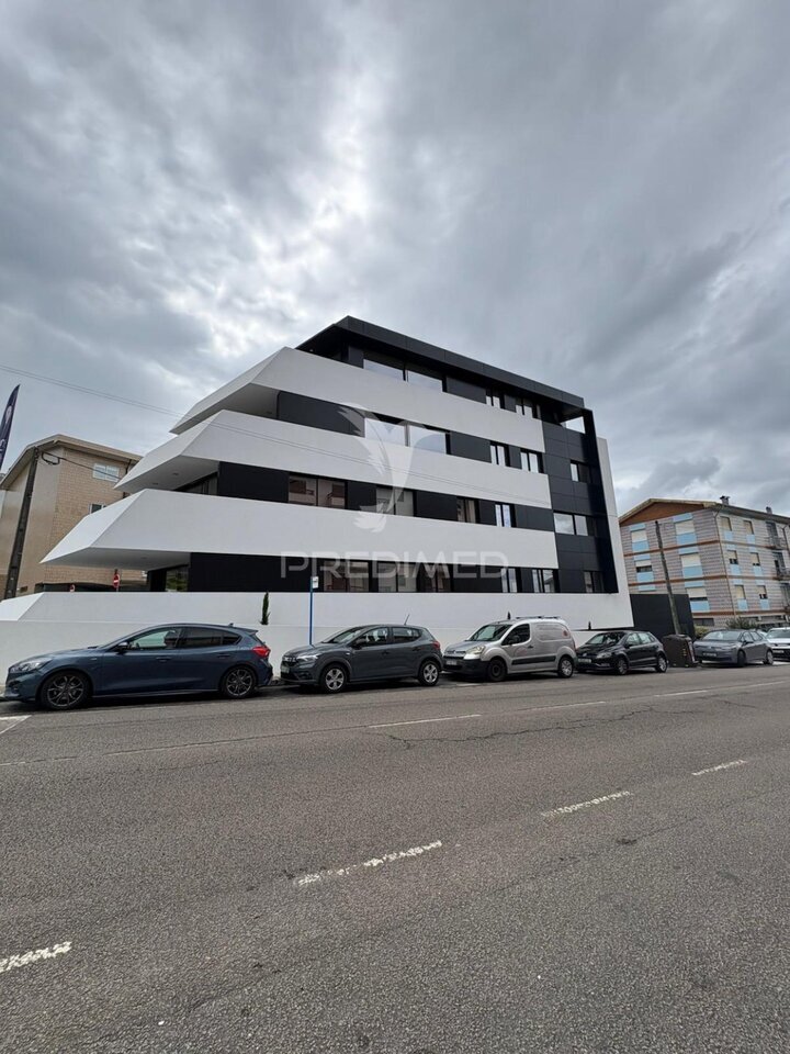 Apartment in Gondomar (Sao Cosme), Valbom e Jovim, Porto District, Portugal 1 - 17902494