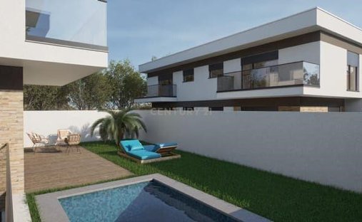 Villa in Charneca de Caparica e Sobreda, Setubal, Portugal 1