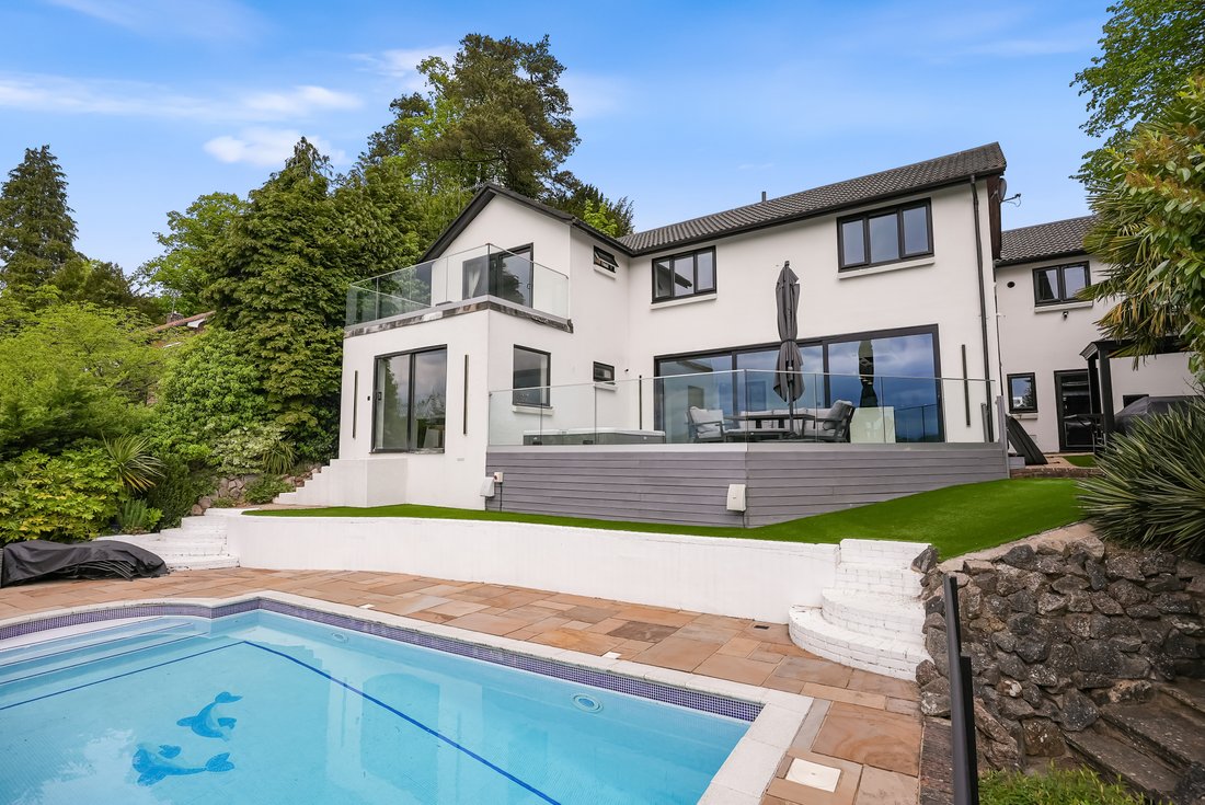 House in Warlingham, England 5 - 17902037