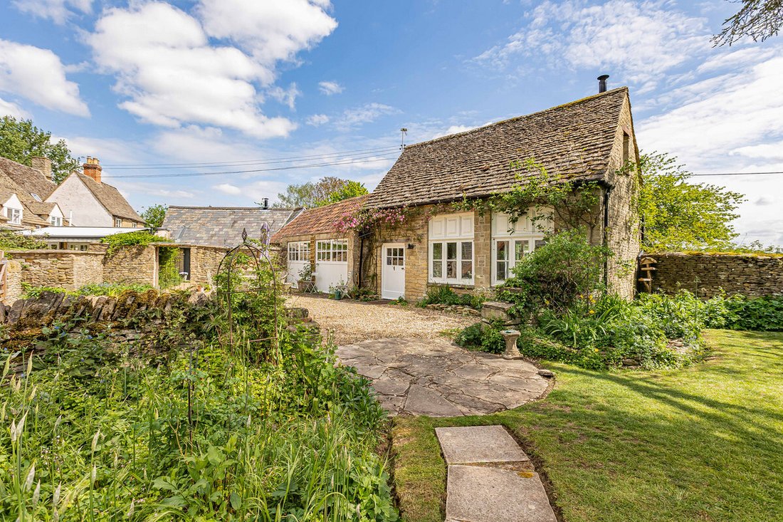 Country House in Black Bourton, England 5 - 17902040