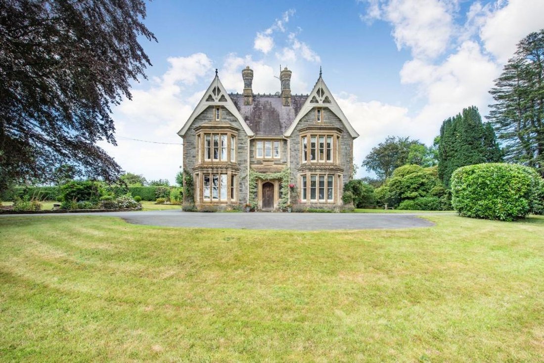 Estate in Llangoedmor, Wales 5 - 17902045