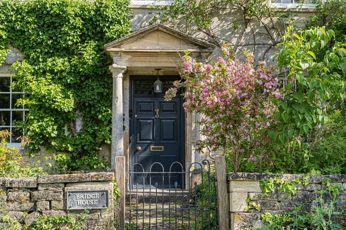Country House in Black Bourton, England 2 - 17902040