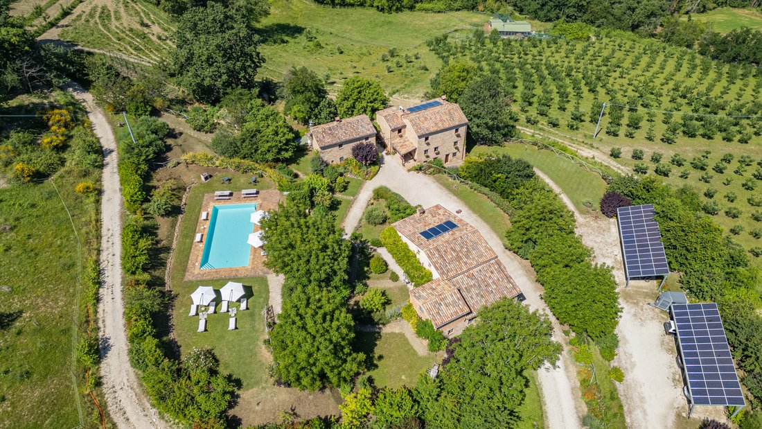 Estate in Sarnano, Marche, Italy 5 - 17902192