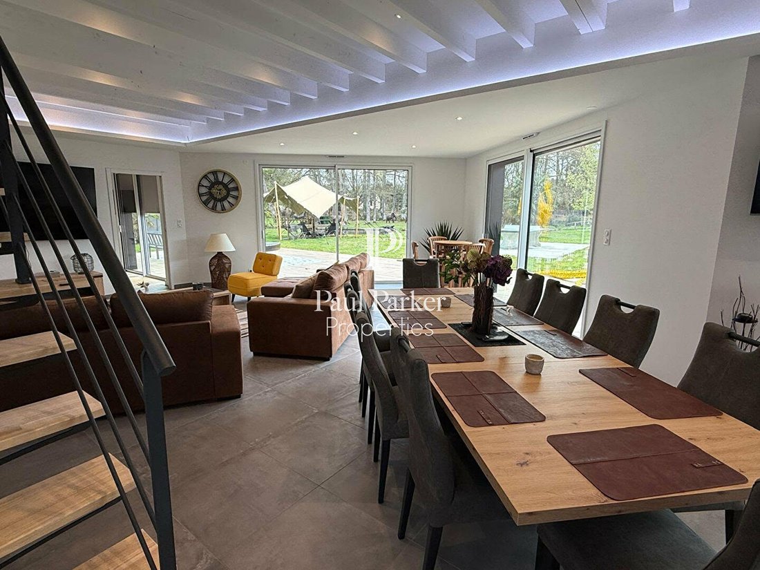 Villa in Spay, Pays de la Loire, France 3 - 17902343