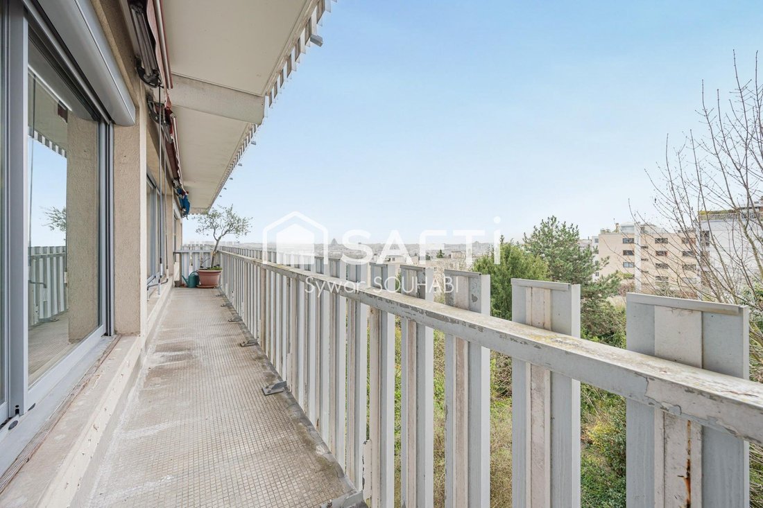 Apartment in Saint-Cloud, Ile-de-France, France 4 - 17903744