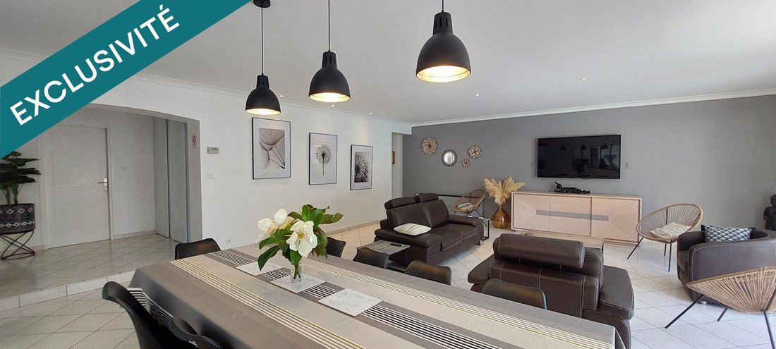 House in Angles, Pays de la Loire, France 2 - 17903736