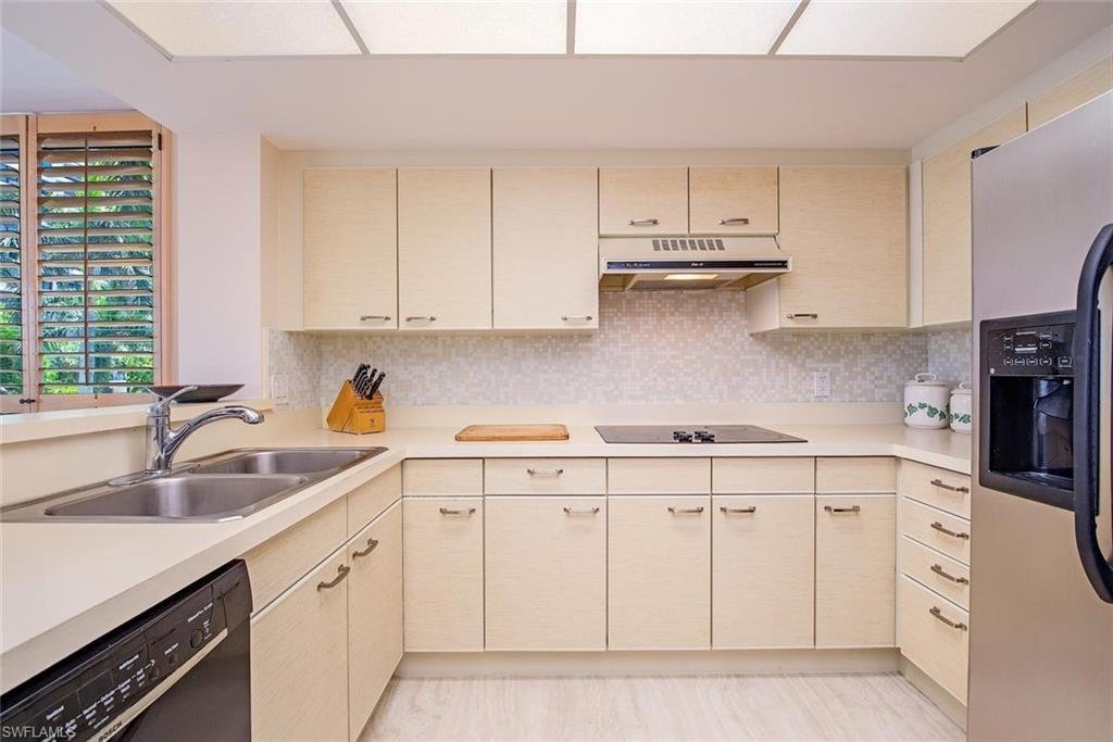 Condo in Naples, Florida, United States 5 - 17902940