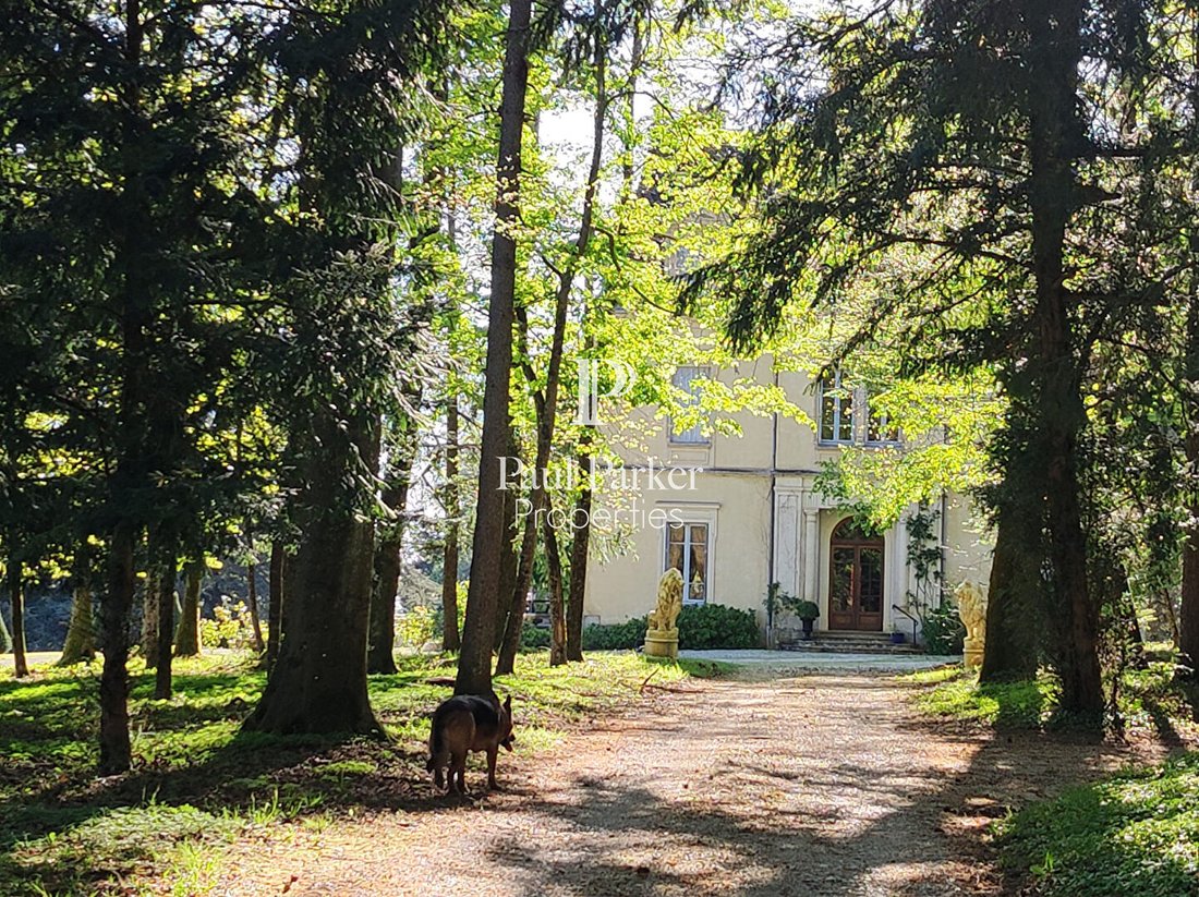 Château à Jujurieux, Auvergne-Rhône-Alpes, France 1 - 17902453