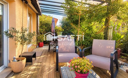 House in Frejus, Provence-Alpes-Côte d'Azur, France 1