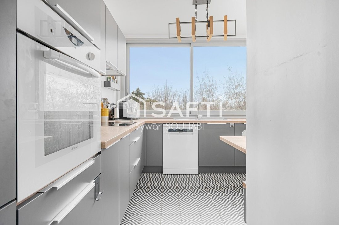 Apartment in Saint-Cloud, Ile-de-France, France 5 - 17903744