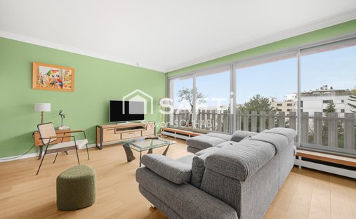 Apartment in Saint-Cloud, Ile-de-France, France 1