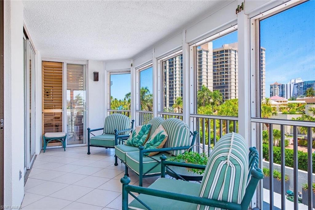 Condo in Naples, Florida, United States 2 - 17902940
