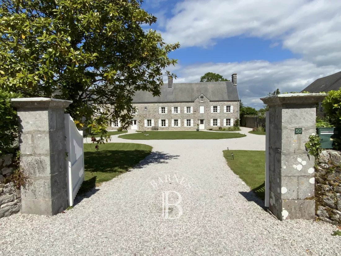 House in Montmartin-sur-Mer, Normandy, France 1 - 16673189