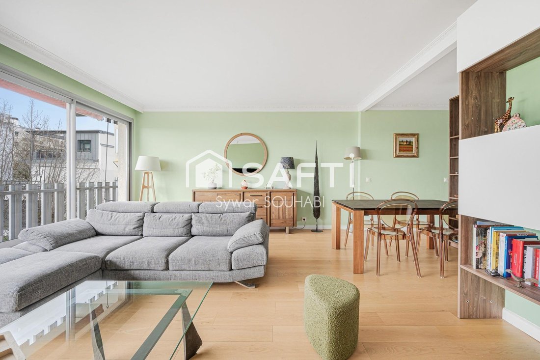 Apartment in Saint-Cloud, Ile-de-France, France 2 - 17903744