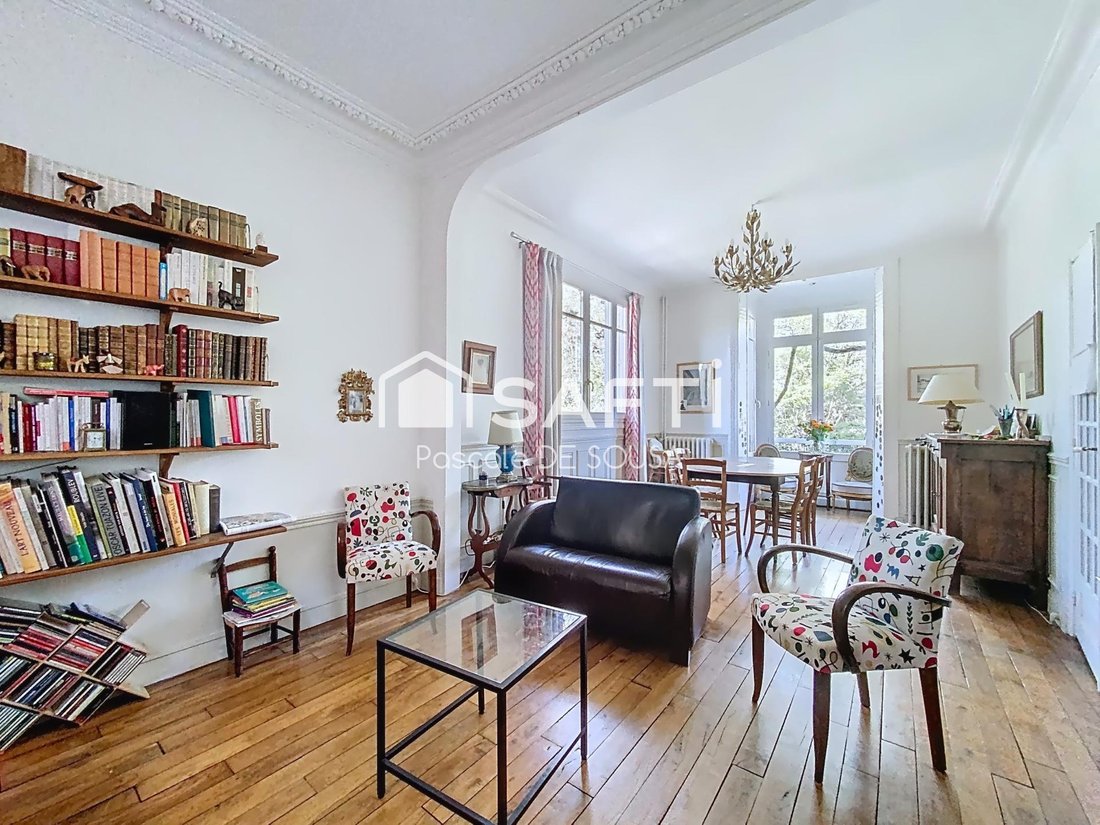 House in Gressets-Centre-Garenne-Bechevet, La Celle-Saint-Cloud, France 2 - 17903763