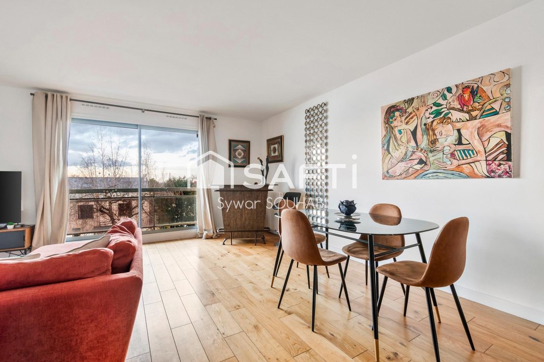 Apartment in Plateau Ouest, Suresnes, France 1 - 17903748