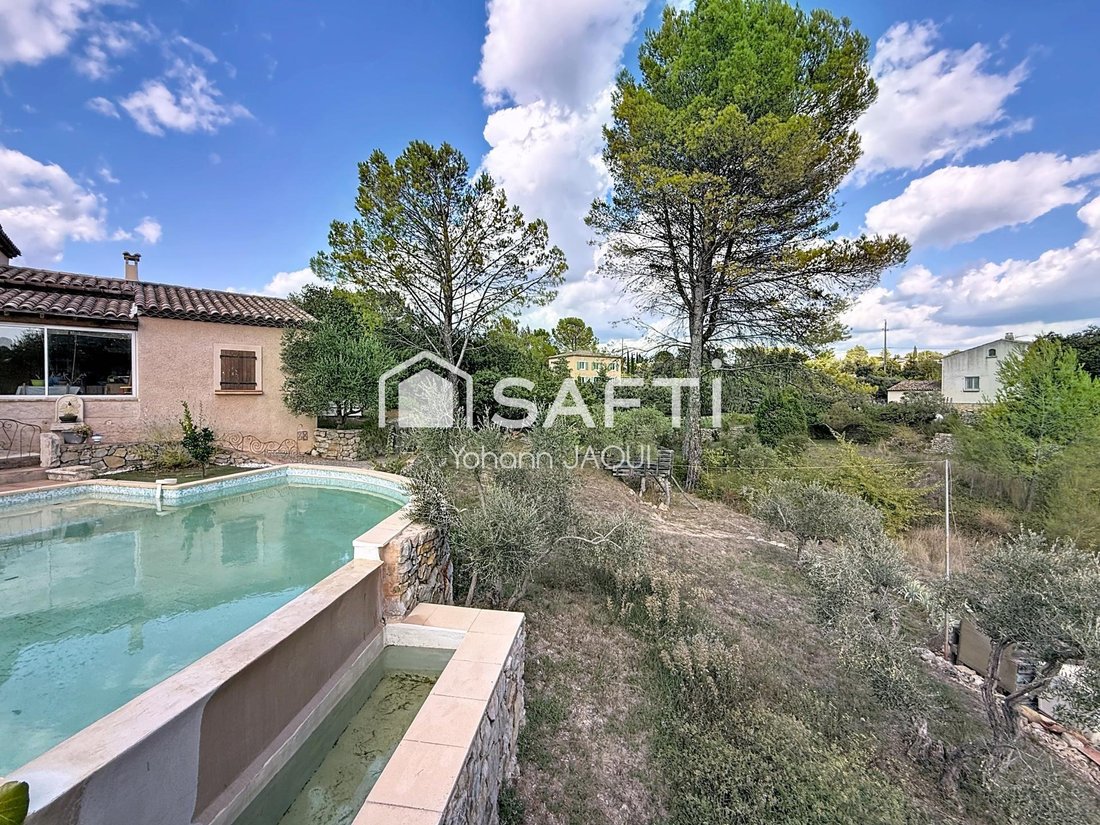 House in Carcès, Provence-Alpes-Côte d'Azur, France 3 - 17903718