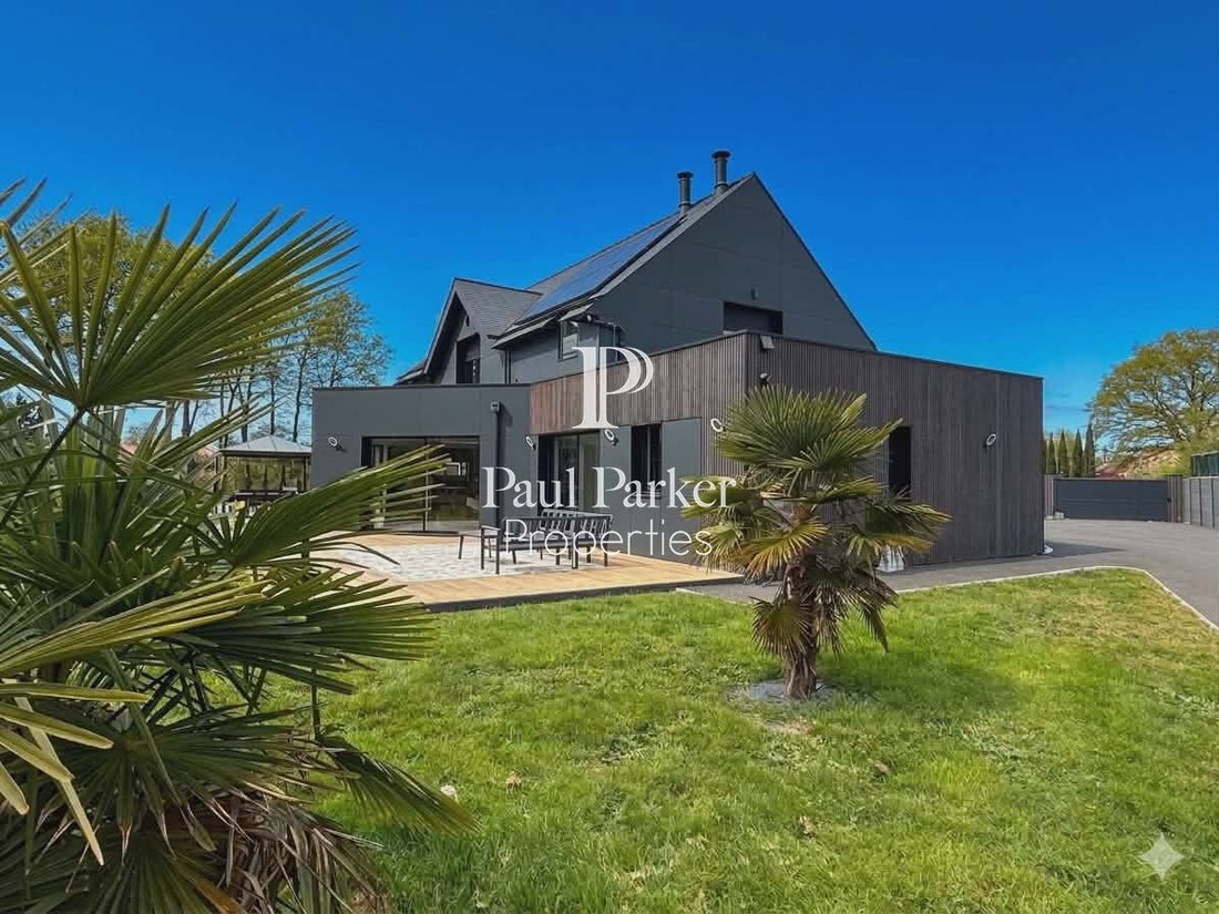 Villa in Spay, Pays de la Loire, France 1 - 17902343