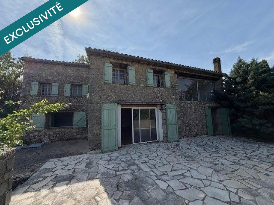 House in Saint-Paul-en-Forêt, Provence-Alpes-Côte d'Azur, France 2 - 17903643