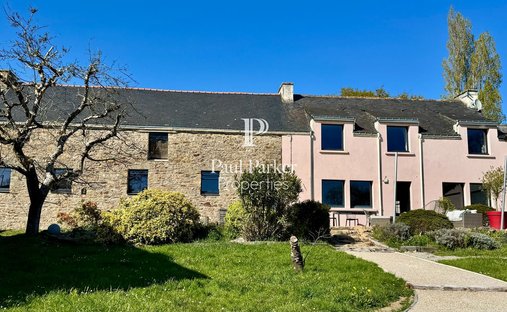 Villa in Baden, Brittany, France 1