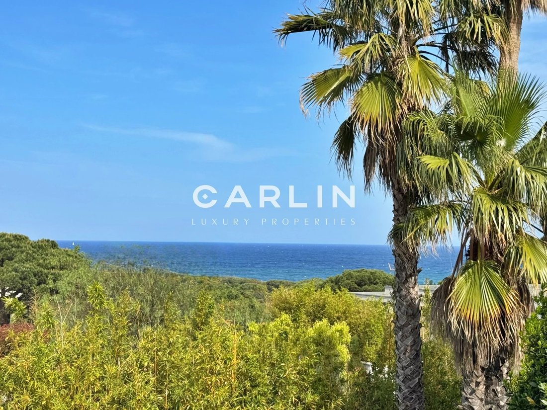 Villa in Ramatuelle, Provence-Alpes-Côte d'Azur, France 1 - 17902576