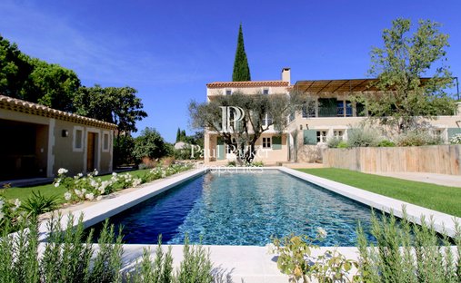 Villa in Fontvieille, Provence-Alpes-Côte d'Azur, France 1