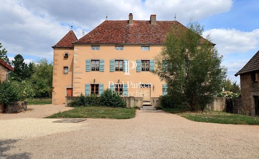Villa in Cluny, Bourgogne – Franche-Comté, France 1