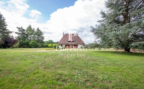 Villa in Houlbec-Cocherel, Normandy, France 1
