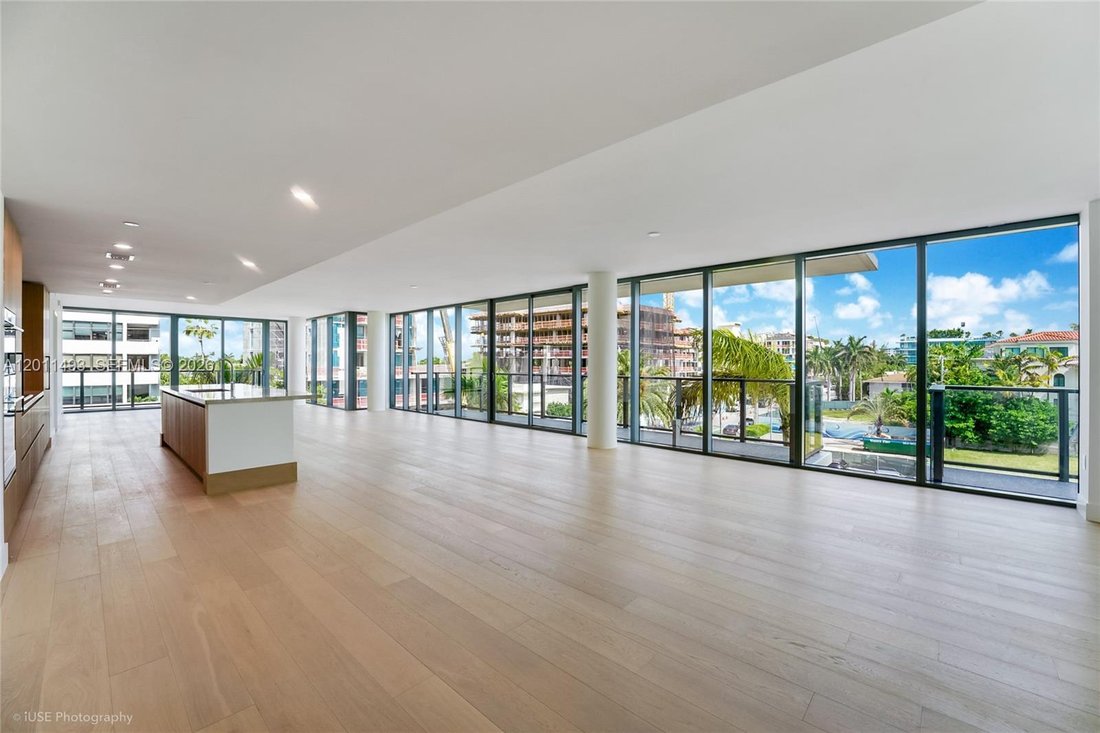 Condo in Bal Harbour, Florida, United States 1 - 17902867
