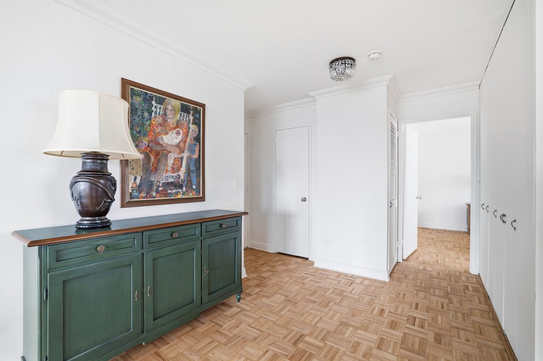 Condo in New York, New York, United States 4 - 17902583