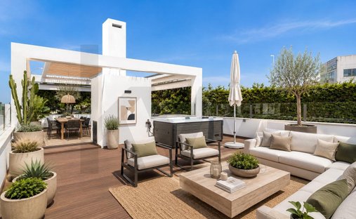 Townhouse in Algueirao-Mem Martins, Lisbon, Portugal 1