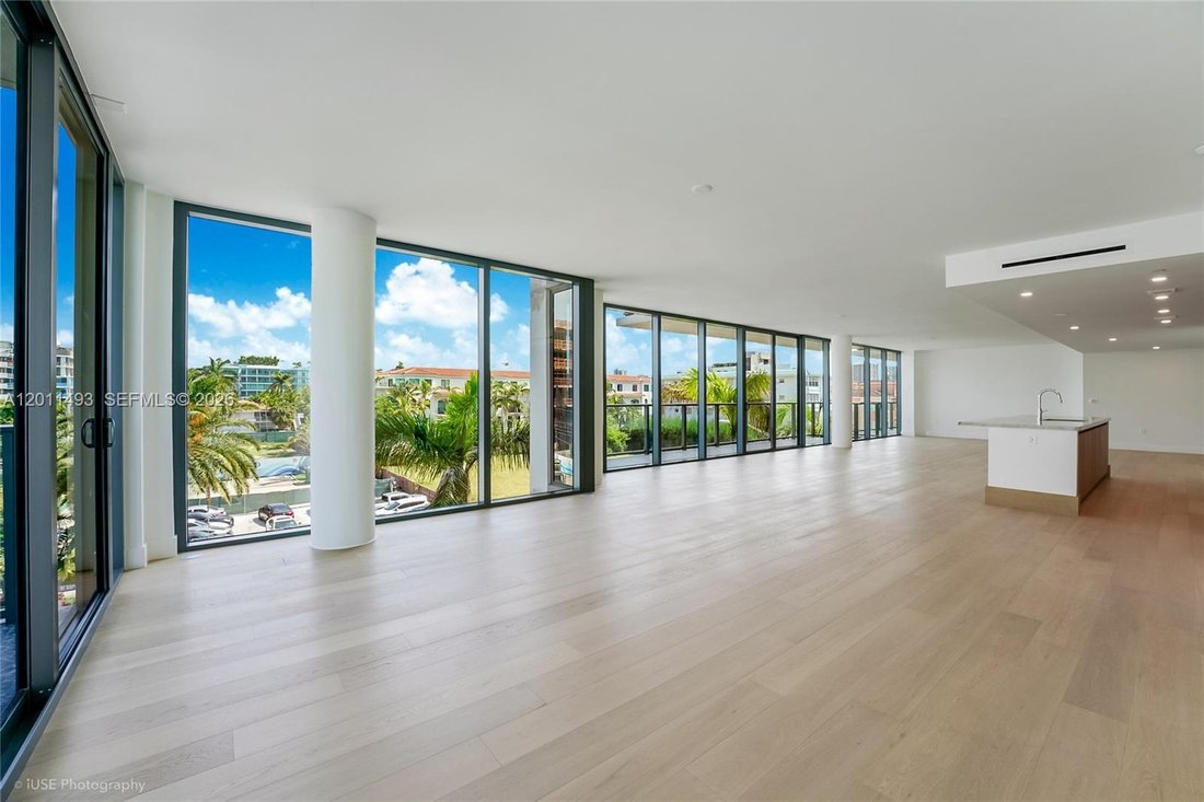 Condo in Bal Harbour, Florida, United States 2 - 17902867