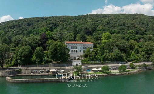 Villa in Belgirate, Piedmont, Italy 1