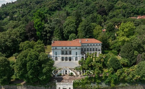Villa in Belgirate, Piedmont, Italy 1