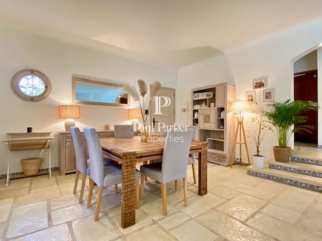 Villa in Maurice Jeanpierre, Le Cannet, France 5 - 17902464