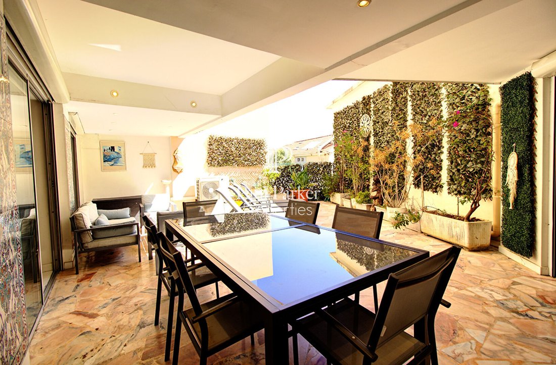 Apartment in French Riviera, Provence-Alpes-Côte d'Azur, France 1 - 17902330