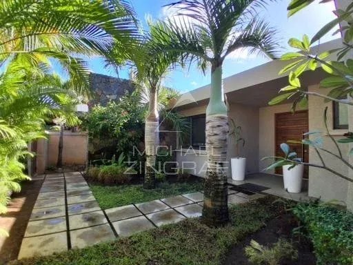 Villa in Grand Gaube, Rivière du Rempart District, Mauritius 3 - 17902550