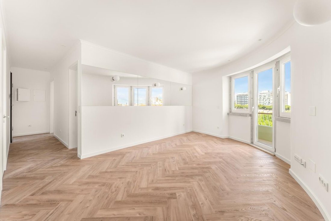 Apartment in Campolide, Lisbon, Portugal 5 - 17902823