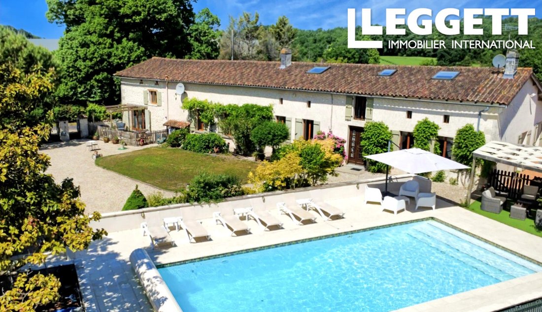 House in Sainte-Souline, Nouvelle-Aquitaine, France 1 - 17902834