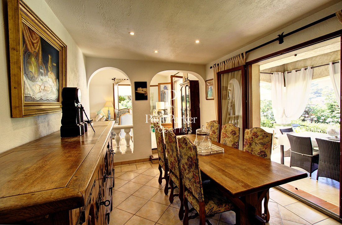 Villa in Mougins, Provence-Alpes-Côte d'Azur, France 3 - 17902501