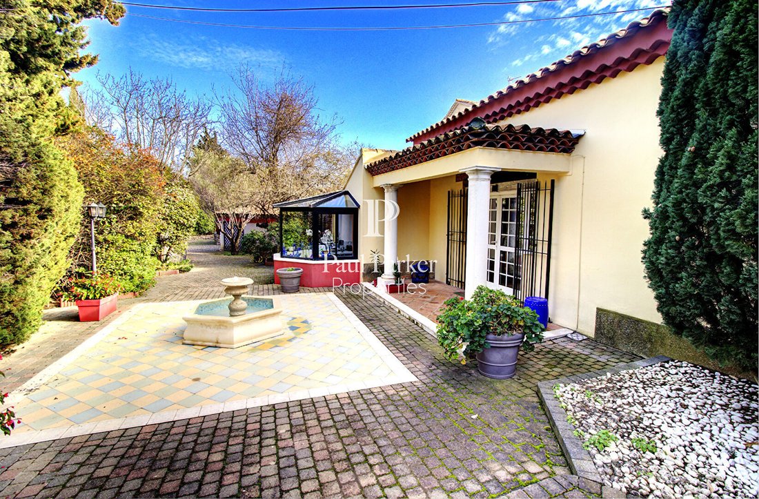 Villa in Le Faron-Fort-Rouge, Toulon, France 1 - 17902477