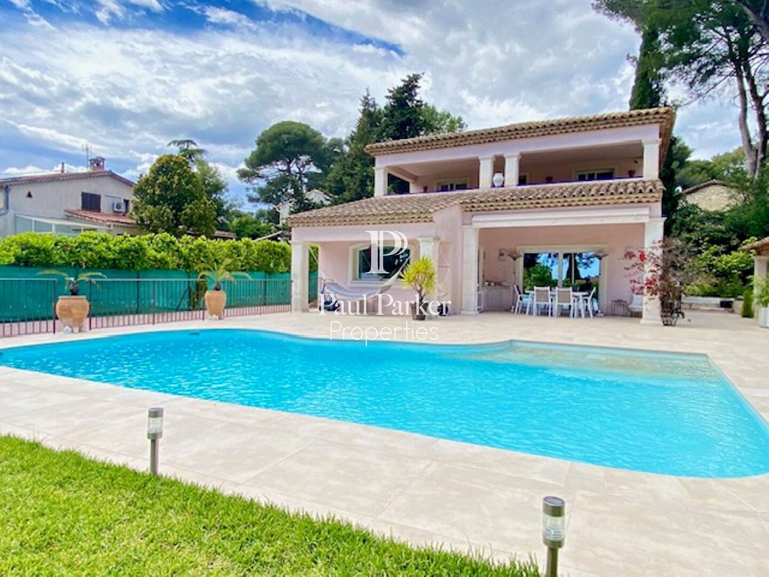 Villa in Maurice Jeanpierre, Le Cannet, France 1 - 17902464