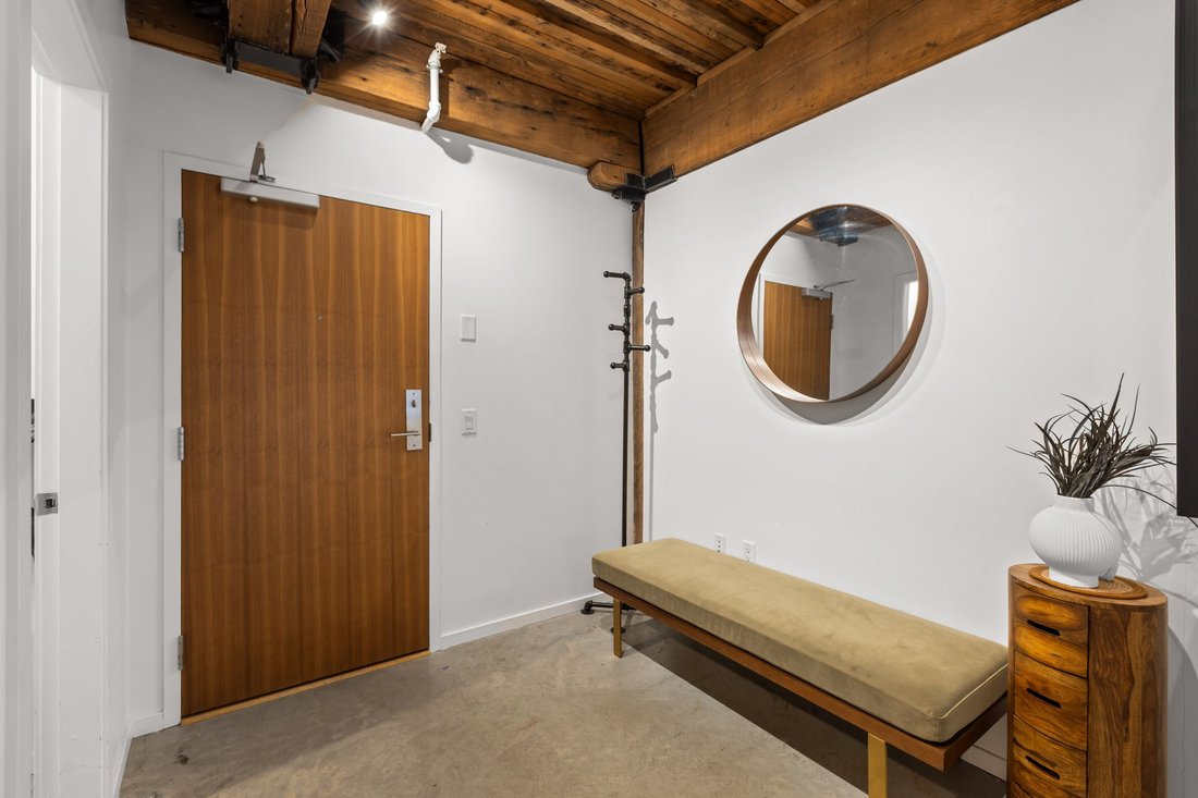 Condo in Vancouver, British Columbia, Canada 5 - 17902858